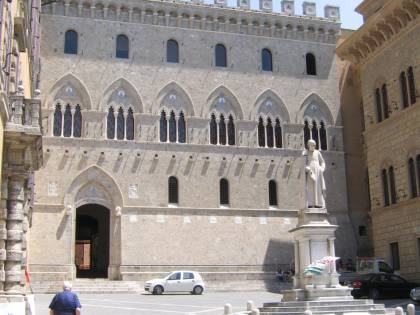 Banche, via al dossier fusioni Si parte da Monte, Bpm e Ubi