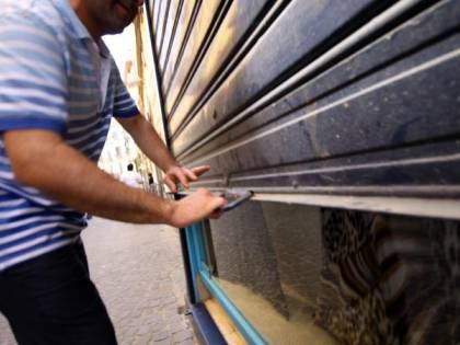 I negozi senza via d'uscita. Consumi in calo di 50 miliardi