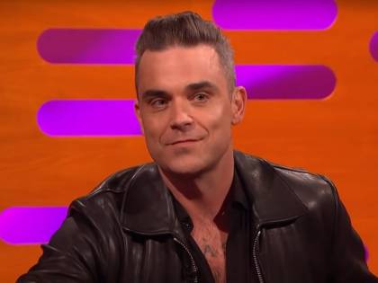 L'attacco velenoso di Robbie Williams: "La Sardegna è troppo cara". Ma dimentica il suo concerto milionario