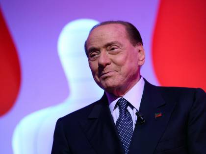 Silvio Berlusconi vede Mara Carfagna: "Incontro cordiale e costruttivo"