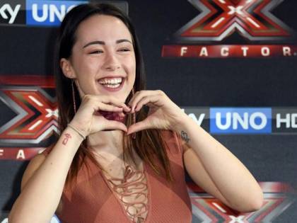 Aurora Ramazzotti si domanda: "Sarò mica asiatica?"