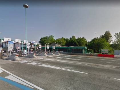 Torino, 36 migranti stipati in un furgone: arrestati due passeur