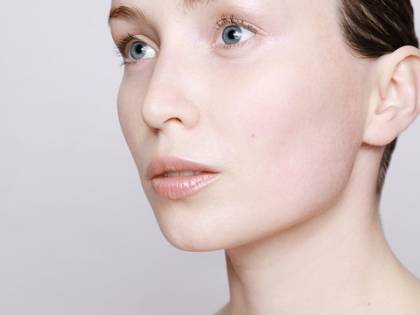 Facial Gua Sha, il massaggio che ringiovanisce e sgonfia il volto