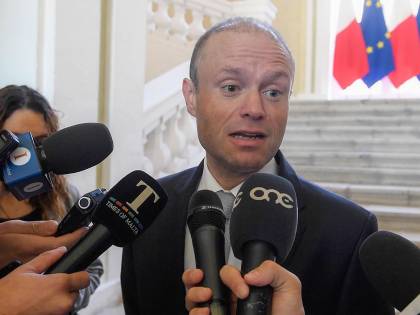Ora il Papa incontra Muscat, ma a Malta è polemica