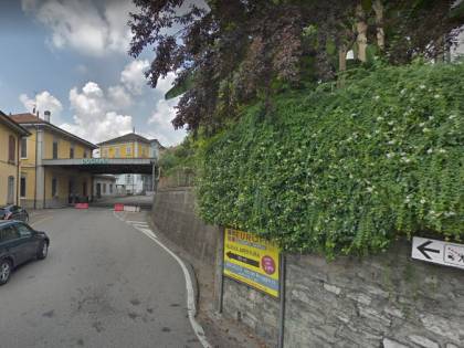 Voleva passare il confine con assegno da 100 mln: fermato un pregiudicato