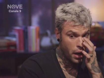 La confessione choc di Fedez: "Ho un rischio sclerosi multipla"