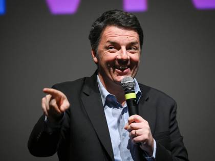 Le promesse di Renzi al tycoon argentino che controlla gli aeroporti toscani