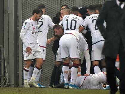 Serie A, il Cagliari fa 2-2 con il Sassuolo. Ok Brescia, Torino e Parma