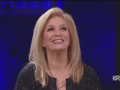 Iva Zanicchi stronca Conte: "Non sa che pesci prendere, si arrampicano sui vetri"