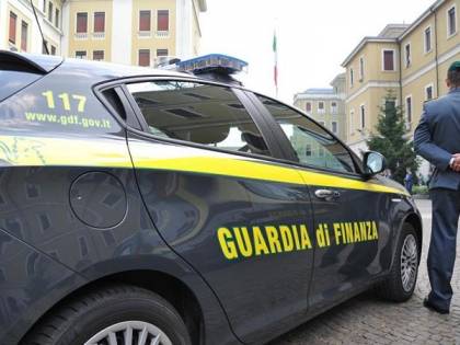 Terremotati beffati, lingotti d'oro al posto di servizi agli sfollati