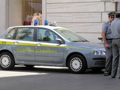 Caserta, acque reflue contaminate nel fiume Garigliano: blitz della Guardia di finanza