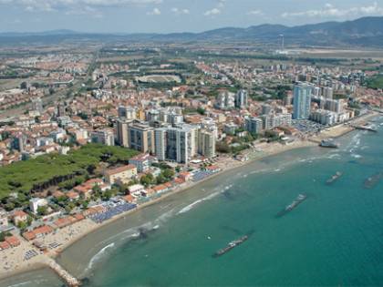 Follonica, elezioni del 26 marzo annullate per un voto. Si deve rivotare per eleggere il sindaco