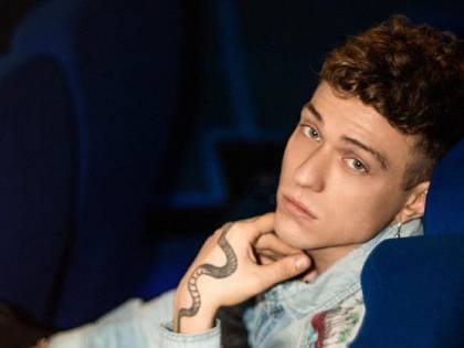 Irama resta in gara. Con un piccolo aiuto di tutti gli altri "big"