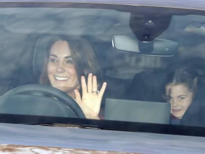 La royal family britannica inaugura i tradizionali festeggiamenti di Natale