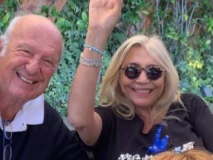 Mara Venier in ansia per il marito: "Congestione polmonare"