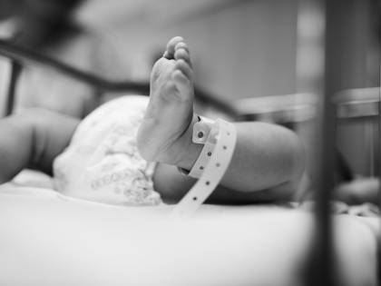 L'Italia non fa più figli: nascite ai minimi storici. Gli stranieri sono l'8,7% della popolazione