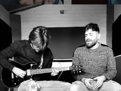 Andrea Damante canta "Dedicato a te". È per Giulia De Lellis?
