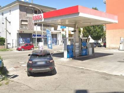 Busto Arsizio, senzatetto trovato morto nella sua macchina: era diventata casa sua