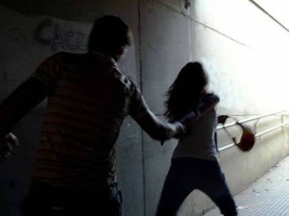 Marocco, 17enne rapita e violentata per 25 giorni da 20 uomini