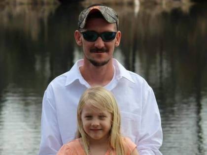 Usa, papà e figlia scambiati per cervi ed uccisi a colpi di fucile