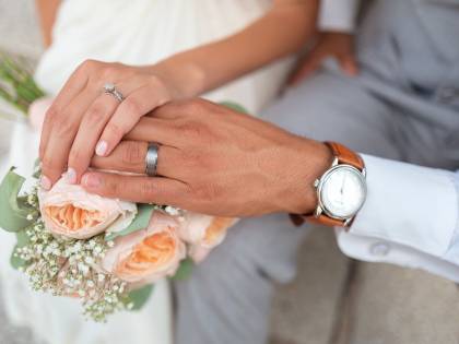 Scopre la notte di nozze di non poter far sesso a causa di una malattia