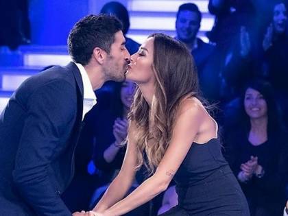 Filippo Magnini e Giorgia Palmas rinviano il matrimonio: "Siamo per il rispetto delle regole"