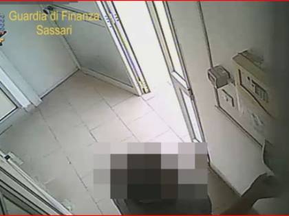 Assenteismo al Comune di Alghero: sospesi due dipendenti
