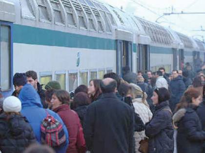 Roma Lido, corse saltate e attese fino a 40 minuti