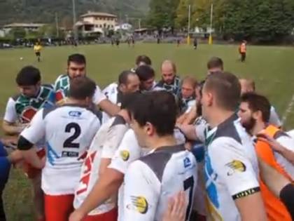Choc alla partita di rugby: morde e stacca orecchio all'avversario