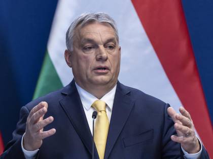 Orbán cavalca l'emergenza per prendere i pieni poteri