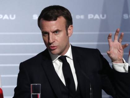 Francia, arrestato il giornalista che ha segnalato la presenza di Macron