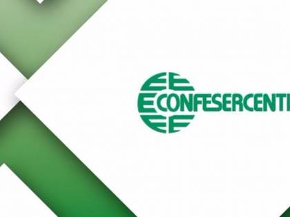 Confesercenti al governo: "Abbassamento dell'Iva e incentivi"