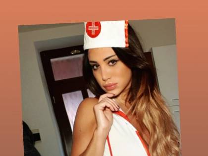 Marika Fruscio infermiera sexy sui social