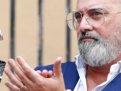 La legge Bonaccini sui nomadi che fa "moltiplicare" i campi rom