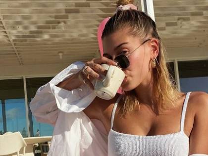 Hailey Baldwin: "Non prendetemi in giro, ho una malattia genetica"