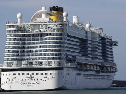Nave ferma a Civitavecchia, negativi i test del virus