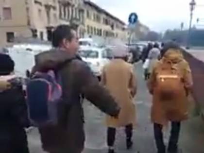 Turisti asiatici insultati a Firenze: "Andate a tossire a casa vostra"