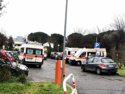 Coronavirus, l'Ares affitta otto ambulanze per trasportare i contagiati