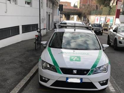 Si è ucciso il vigile che aveva posteggiato nello spazio per disabili