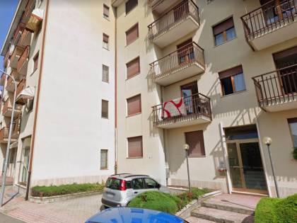 Biella, colpisce la moglie con un ferro da stiro poi tenta il suicidio