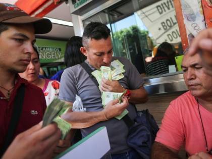 Venezuela, la banca centrale registra un'inflazione del +10.000%