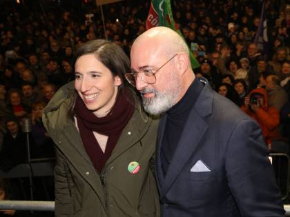 "Destre becere". La Schlein insulta a testa bassa