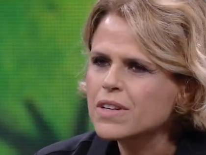 Tosca fa la sardina: "Sinistra costruisce ponti, la destra li chiude"