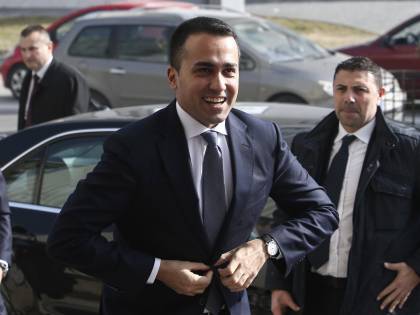 Visita a sorpresa di Luigi Di Maio in Libia: incontro con Al Sarraj