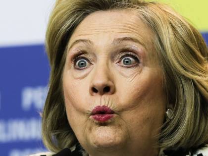 La Clinton già inizia a tremare: "Biden non accetti la sconfitta"