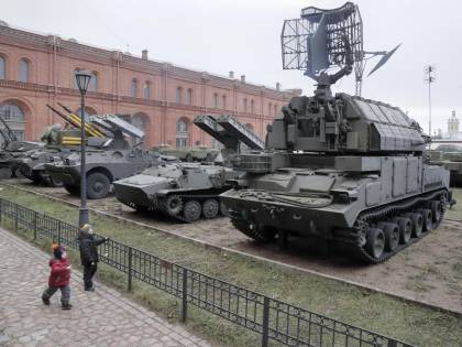 I missili russi arrivano in Serbia. Putin fa tremare la Nato