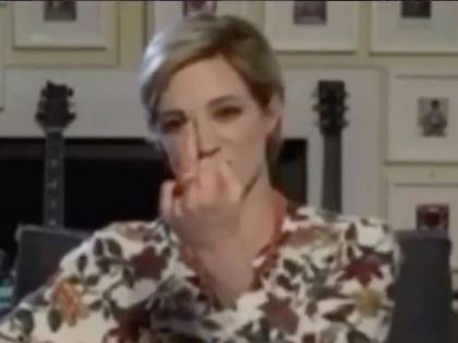 Ecco tutta l'ira di Asia Argento: "Devo parlare male degli altri..."