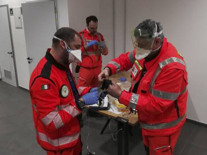 Il sindaco rivela il nome di un contagiato e l’Asl lo denuncia