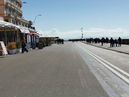 Coronavirus, turismo e ristorazione in crisi: soffre anche il lungomare di Napoli