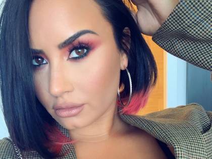 Demi Lovato vuole baciare Rihanna